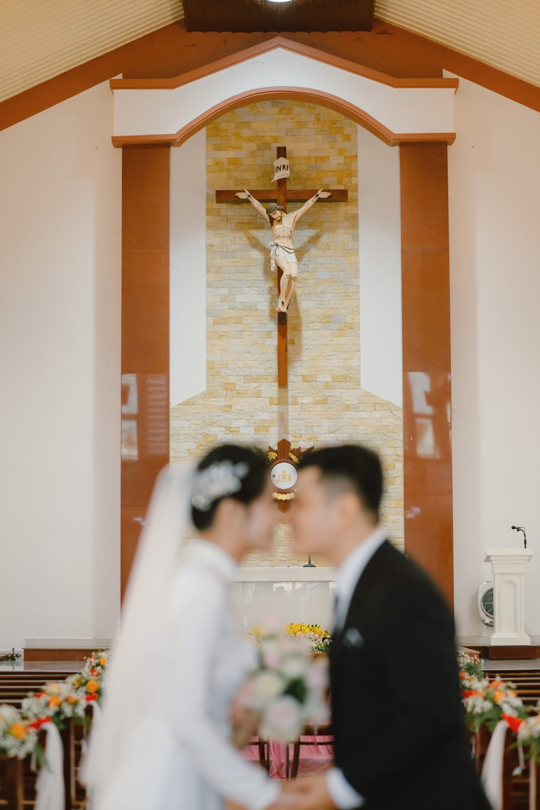 Quay phóng sự cưới nhà thờ Công giáo: trình tự lễ Hôn Phối & cẩm nang cho cô dâu chú rể